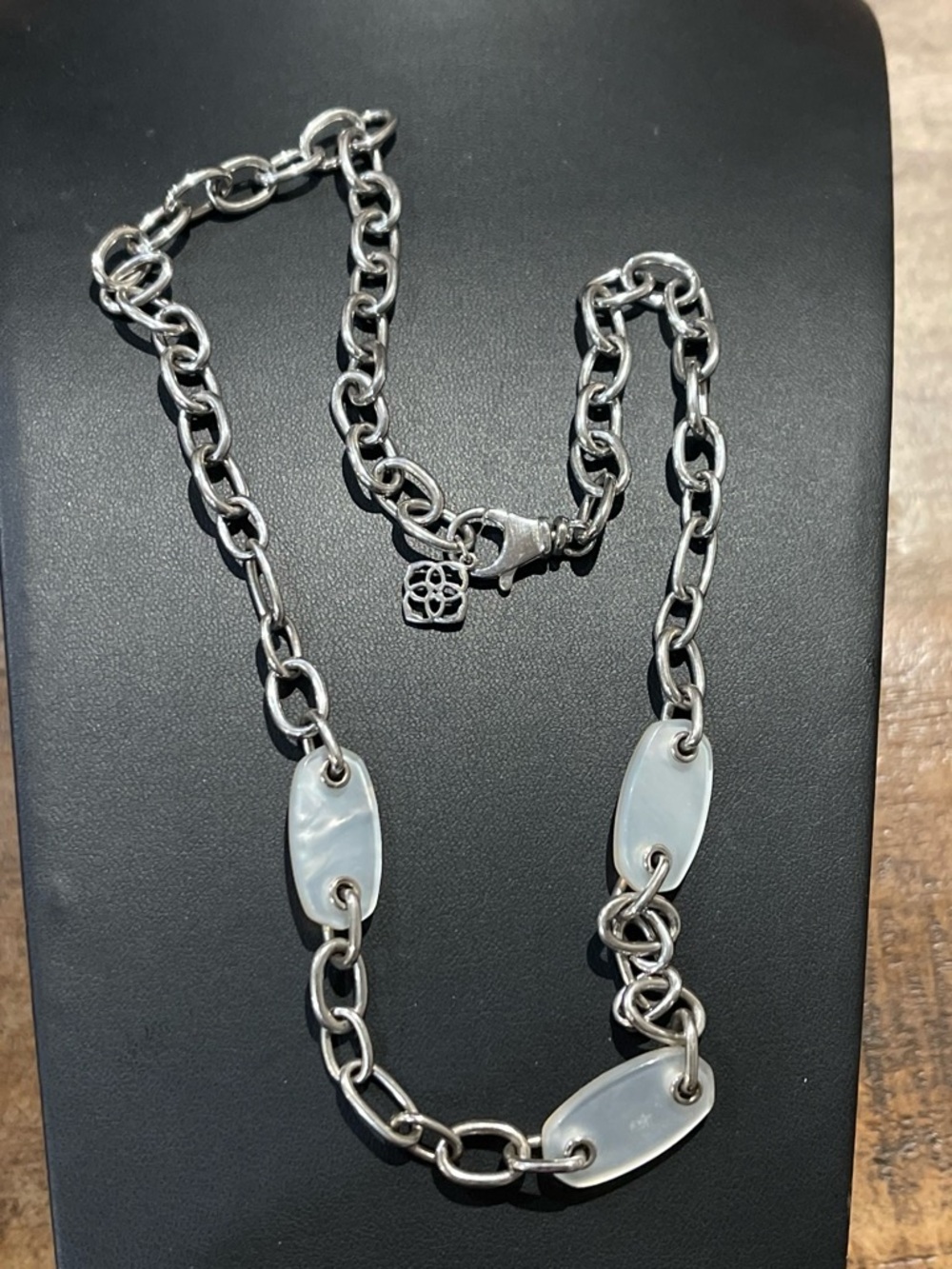 Kendra Scott Silver Link Necklace with White Mother-of-Pearl Ovals